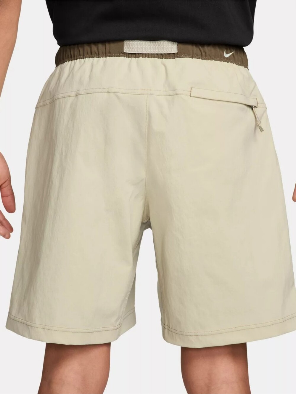 NEW! Men's Nike ACG Smith Summit Cargo Shorts Size Large - Picture 2 of 7
